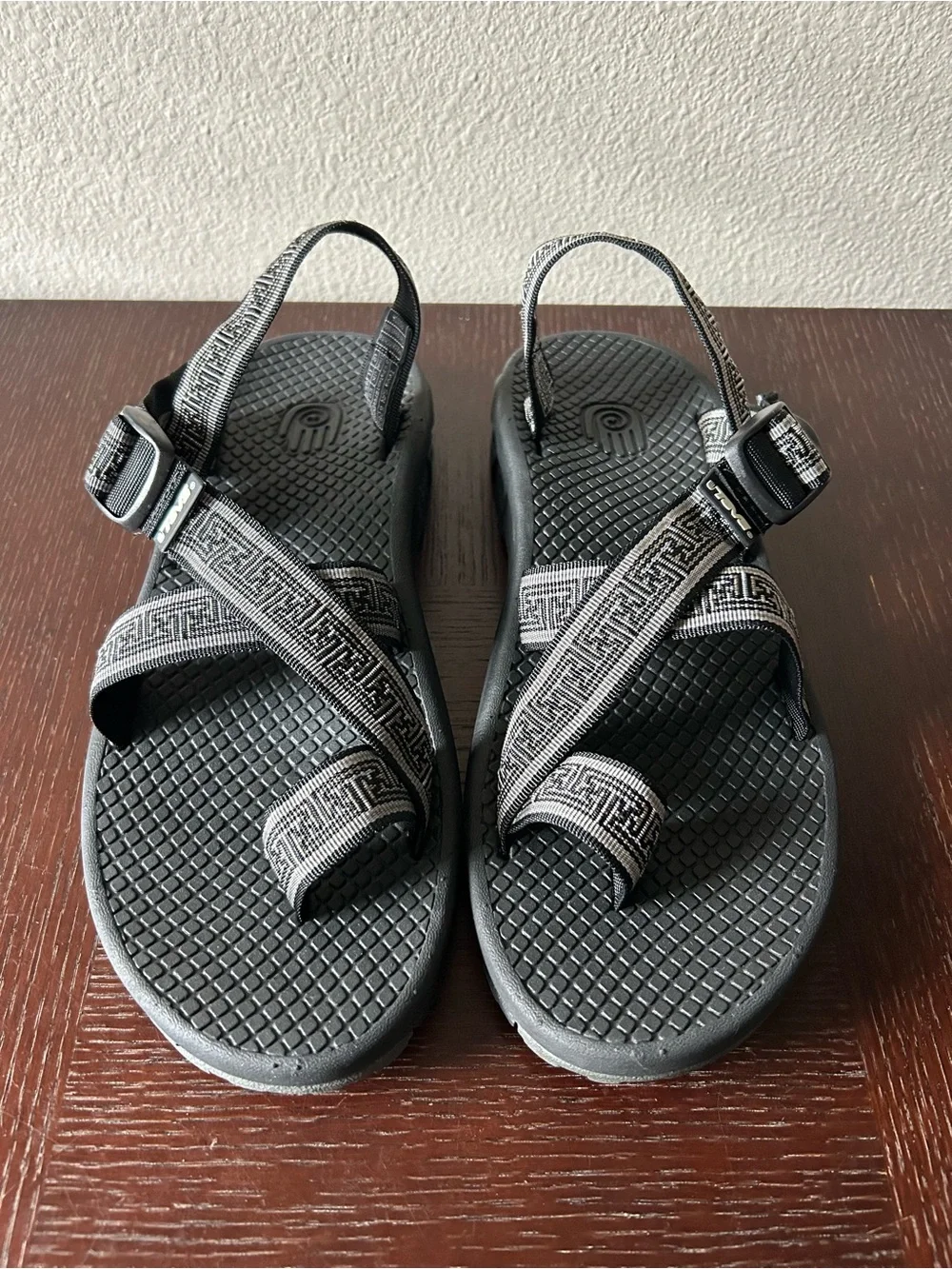 Teva Mens Water River 6782 Aztec Print Toe Loop Hiking Beach Summer Sandals 12